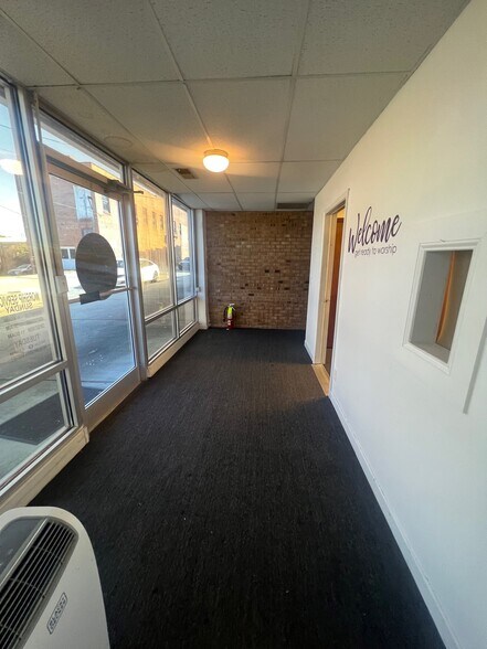 More Photos Of 9 J W Thomas Way, Thomasville Office For Lease