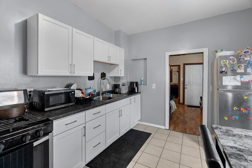 More Photos Of 485 Belvidere St E, Saint Paul Apartments For Sale