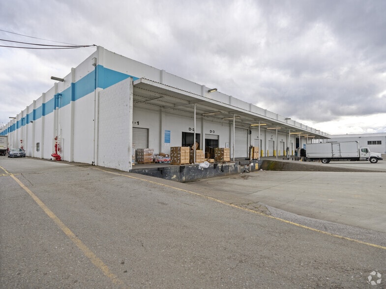 More Photos Of 205 E Alma Ave, San Jose Warehouse For Lease