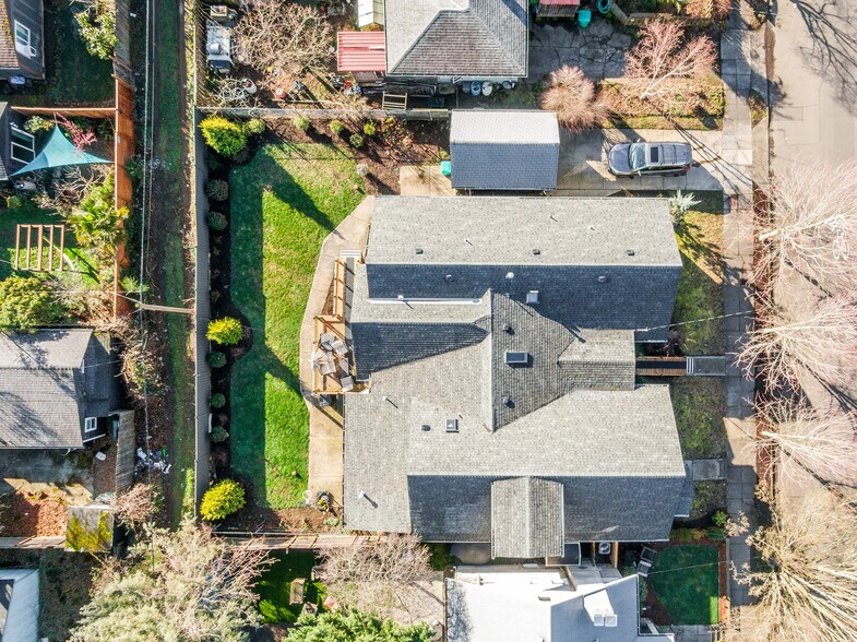 More Photos Of 3552 SE 65th Ave, Portland Skilled Nursing Facility For Sale