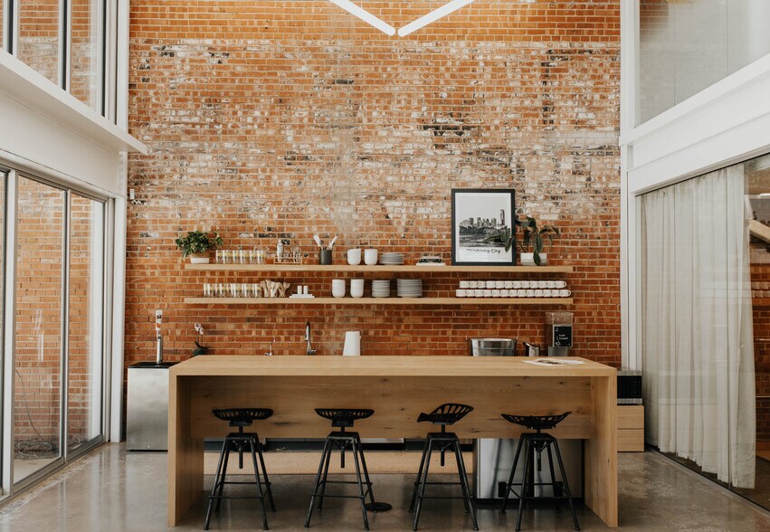 More Photos Of 1214 N Hudson Ave, Oklahoma City Loft Creative Space For Lease