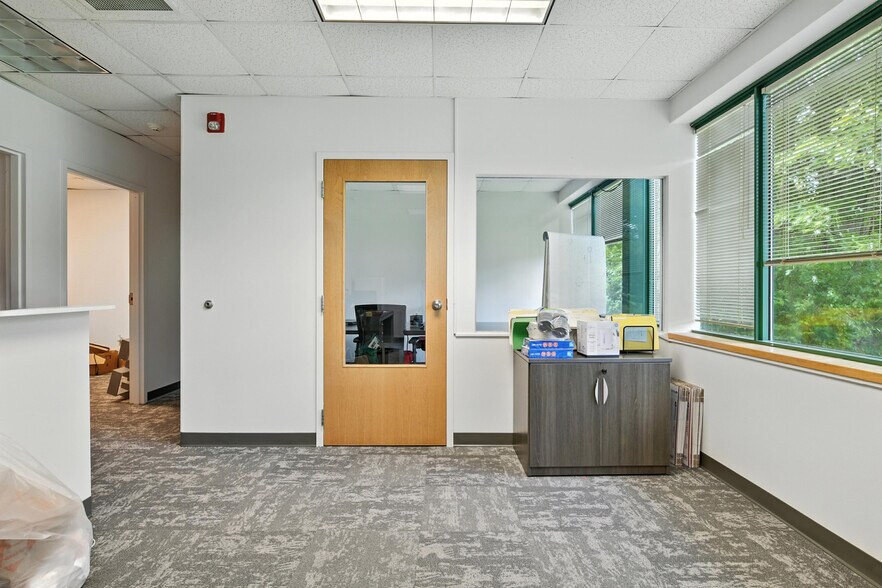 More Photos Of 3 Northwestern Dr, Bloomfield Medical For Lease