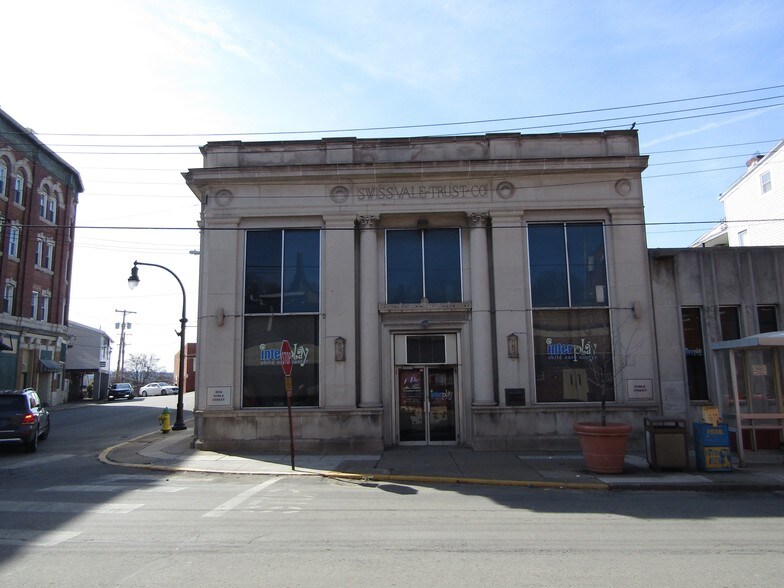 More Photos Of 2014-2016 Noble St, Swissvale Office For Sale