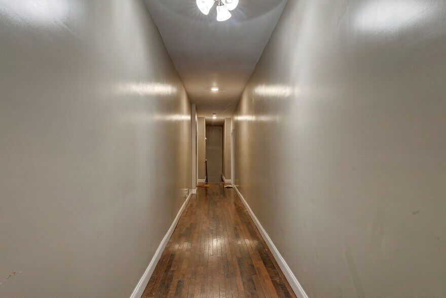 More Photos Of 227 Main St, Kingsport Storefront Retail Residential For Sale