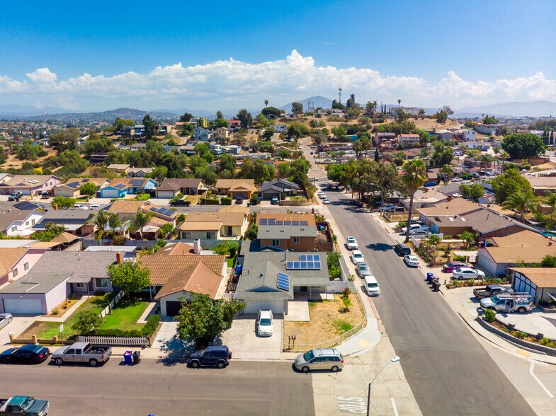 More Photos Of 201 Treewood St, San Diego Apartments For Sale