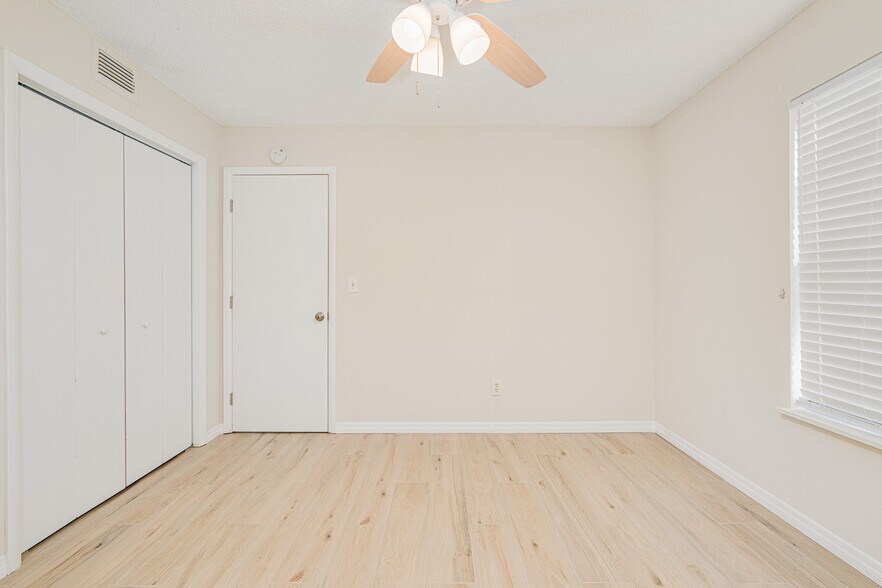 More Photos Of , South Daytona Multifamily For Sale