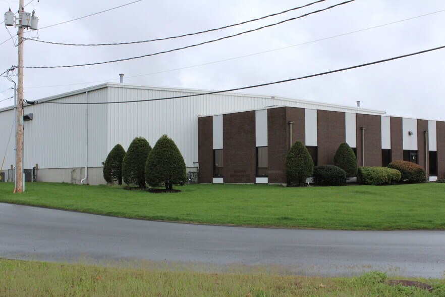 More Photos Of 17 Industrial Dr, South Hadley Warehouse For Sale