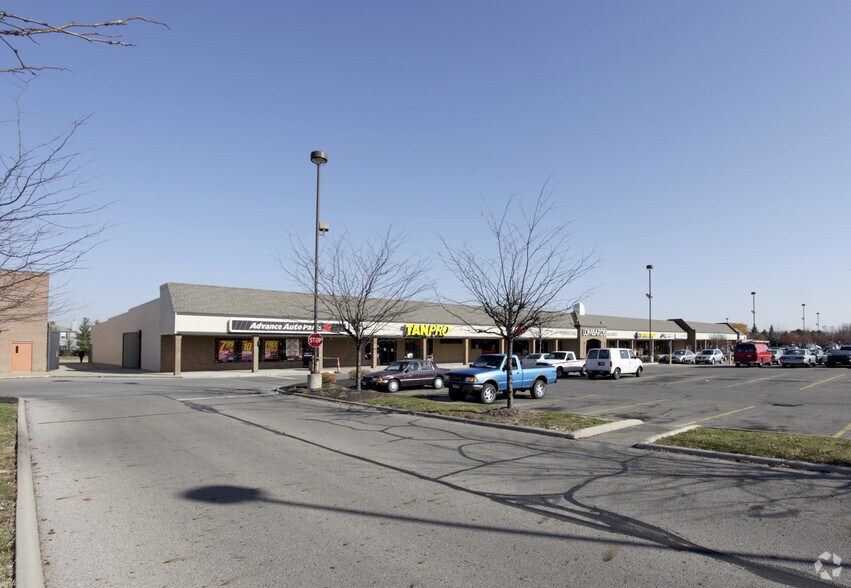 More Photos Of 2002-2070 Crown Plaza Dr, Columbus General Retail For Lease