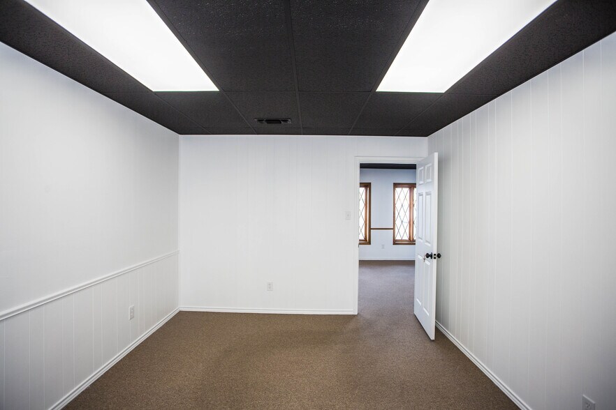 More Photos Of 2811 74th St, Lubbock Office Residential For Sale