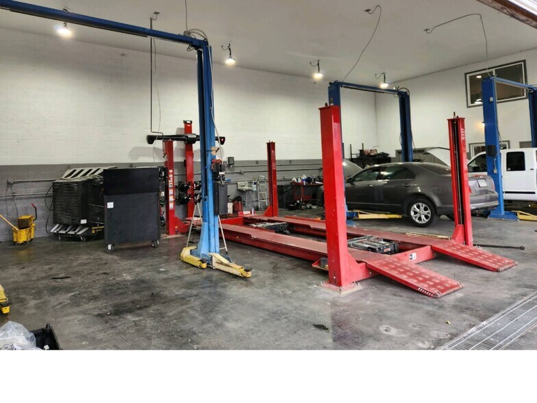 More Photos Of 1325 E Main St, Mesa Industrial For Sale