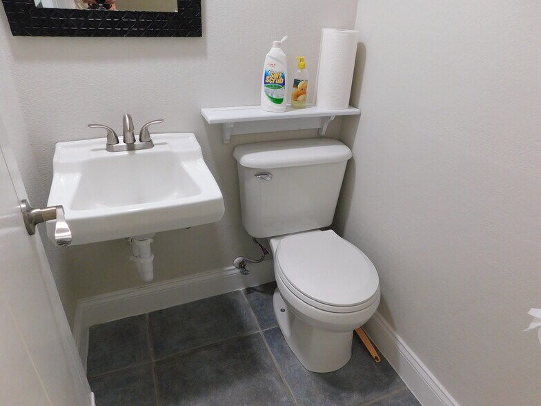 More Photos Of 1237 Florida Ave S, Rockledge Office For Lease