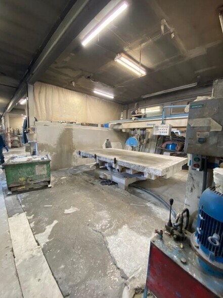 More Photos Of 3295 Royal Ave, Oceanside Warehouse For Sale