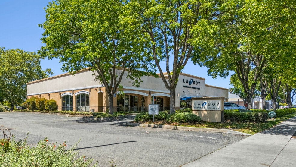 More Photos Of ,  General Retail For Sale