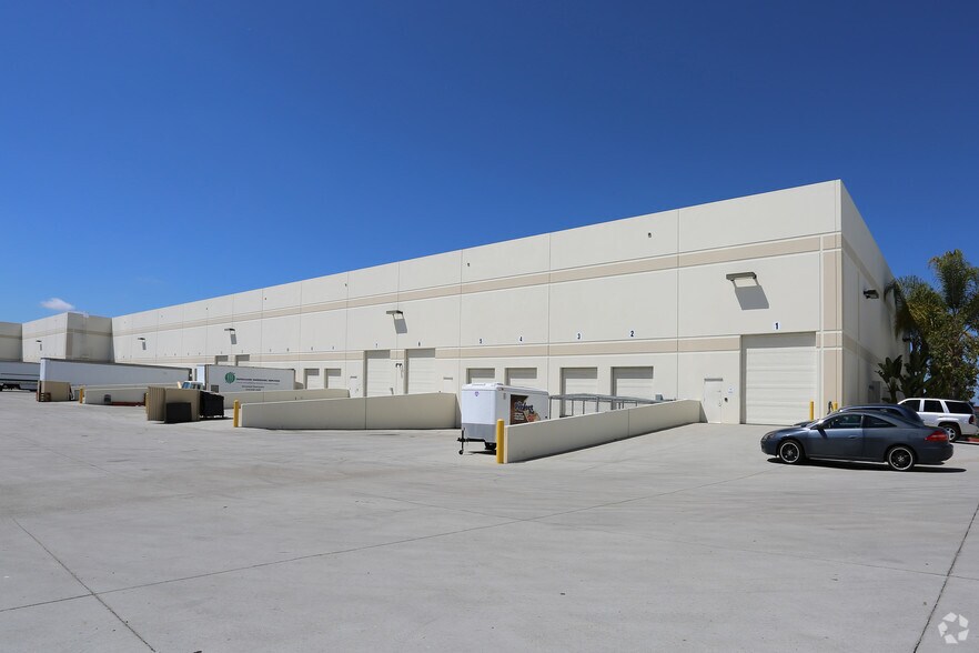 More Photos Of 11870 Community Rd, Poway Distribution For Lease