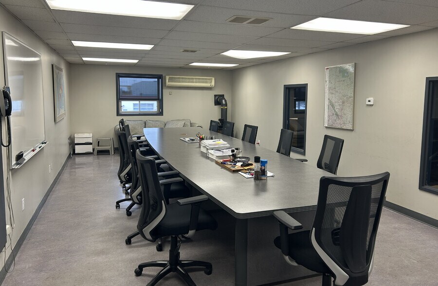 More Photos Of 7230 68th Ave NW, Edmonton Manufacturing For Sale