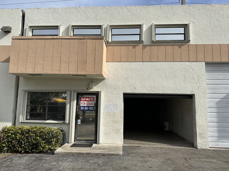 More Photos Of 4331 N Dixie Hwy, Boca Raton Light Distribution For Lease