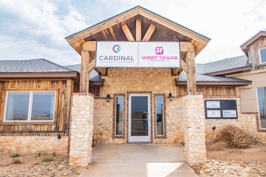 More Photos Of 13037 Quaker Ave, Lubbock Office For Sale
