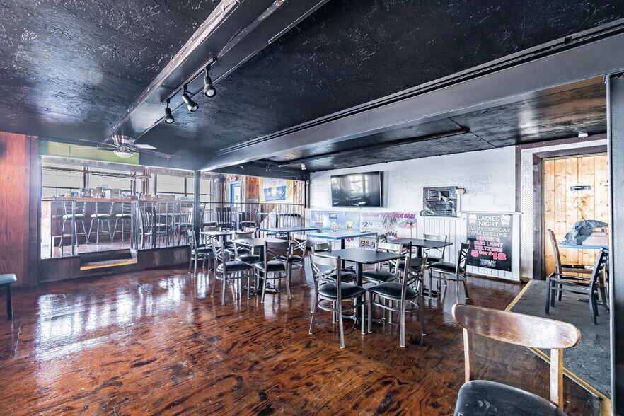 More Photos Of 5325 Treadway Dr, Port Richey Restaurant For Sale