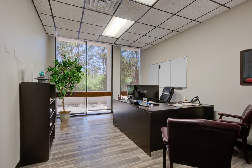 More Photos Of 700 W FM 78, Cibolo Medical For Lease