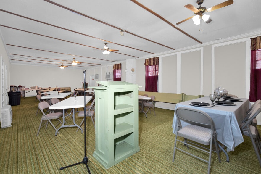 More Photos Of 3460 Big Piney Grove Rd, Clinton Specialty For Sale