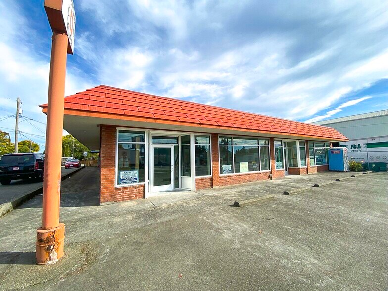 More Photos Of 11002 1st Ave S, Seattle Storefront For Lease