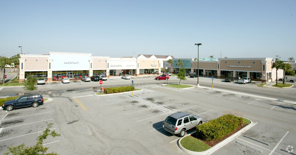 More Photos Of 130 N University Dr, Pembroke Pines Unknown For Lease