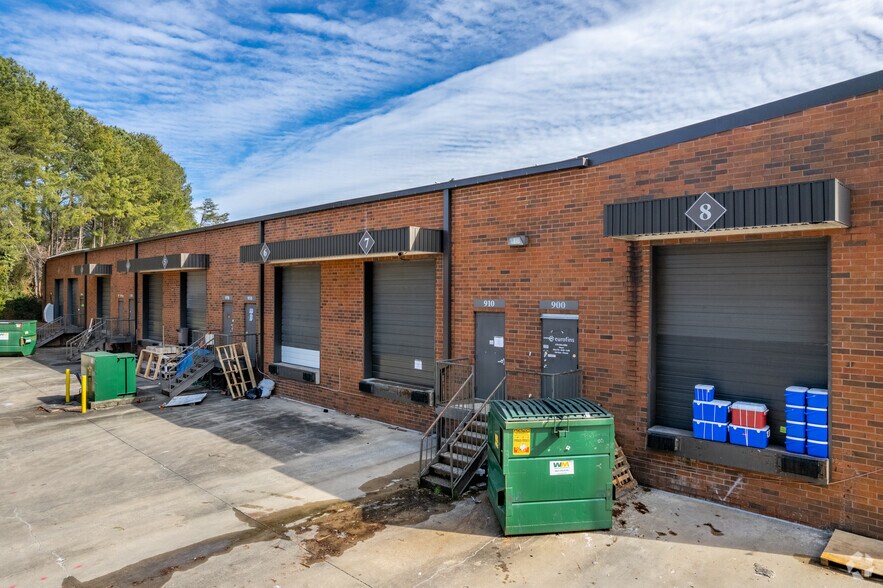 More Photos Of 6230 Regency Pky, Norcross Unknown For Lease