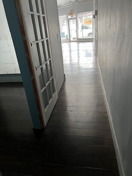 More Photos Of 181-205 E Hartsdale Ave, Hartsdale Storefront For Lease