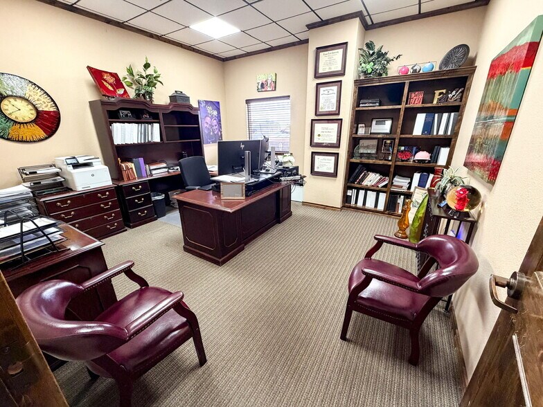 More Photos Of 1010 S FM 1788, Midland Service For Lease