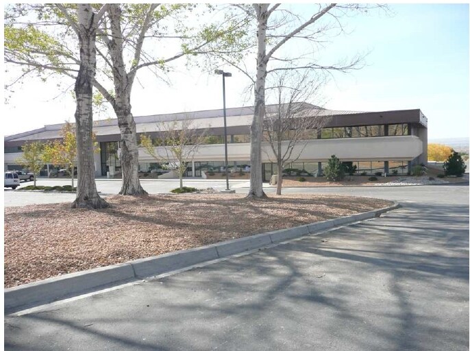 More Photos Of 3201 University Blvd SE, Albuquerque Warehouse For Lease