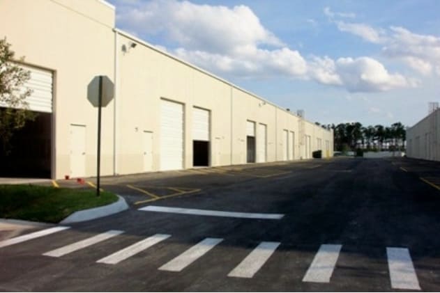 More Photos Of 571 NW Mercantile Pl, Port Saint Lucie Light Manufacturing For Lease