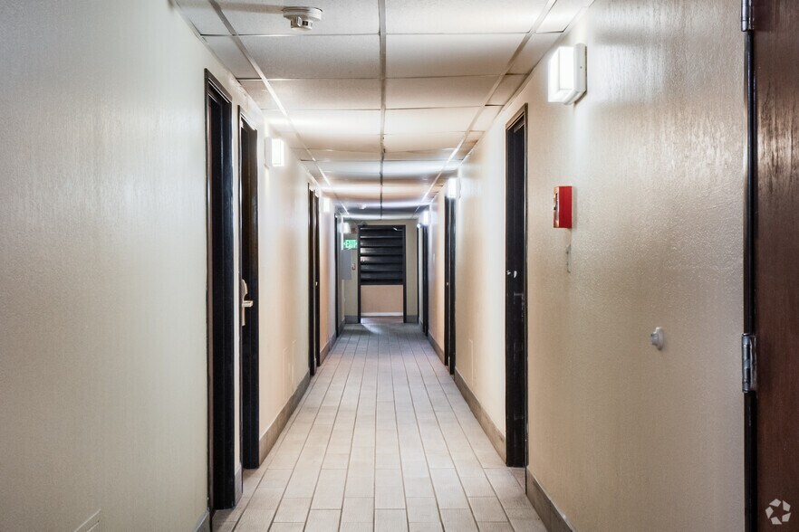 More Photos Of 1610 Cedar St, Raton Hotel For Sale