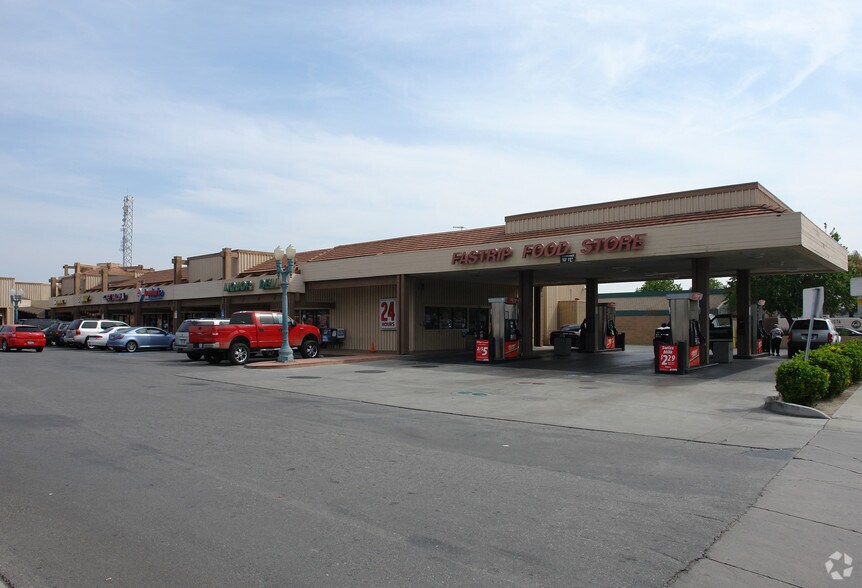 Primary Photo Of 6401 White Ln, Bakersfield Unknown For Lease