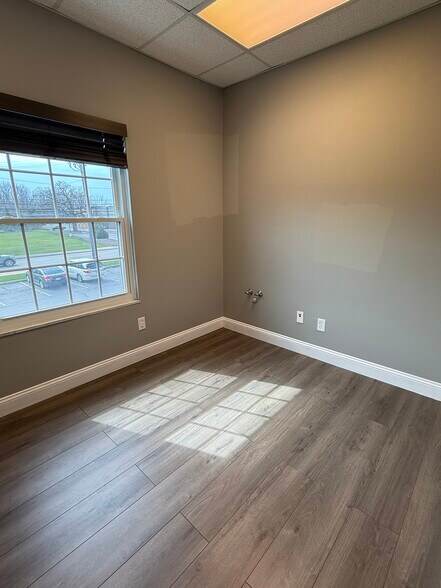 More Photos Of 24700 Center Ridge Rd, Westlake Medical For Sale