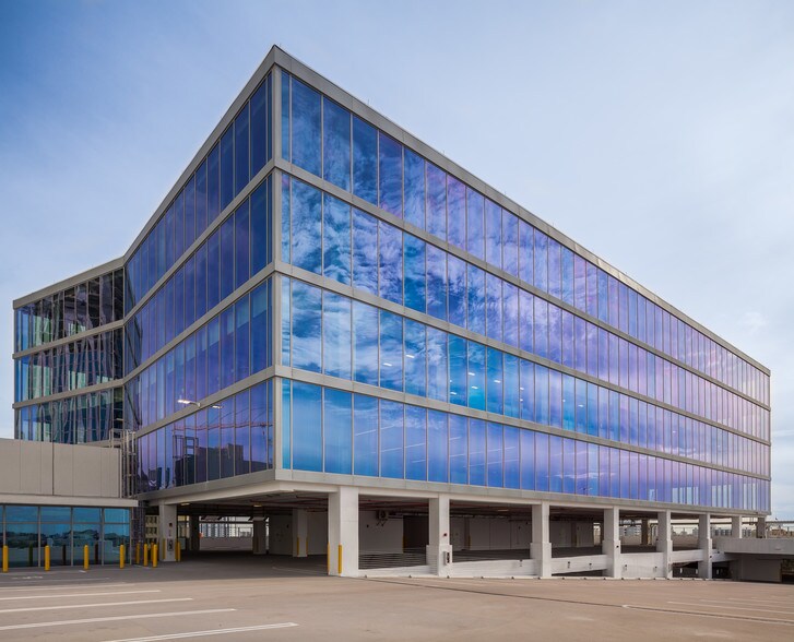 More Photos Of 700 NW Miamicentral Ave, Miami Office For Lease