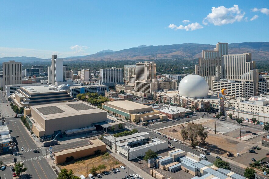 More Photos Of 520 University Way, Reno Apartments For Sale