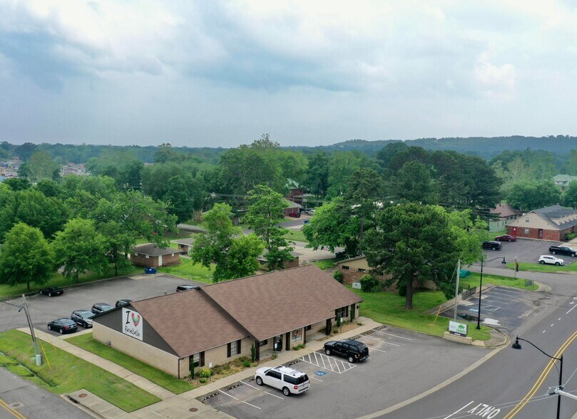 More Photos Of 220 N Phoenix Ave, Russellville Medical For Sale