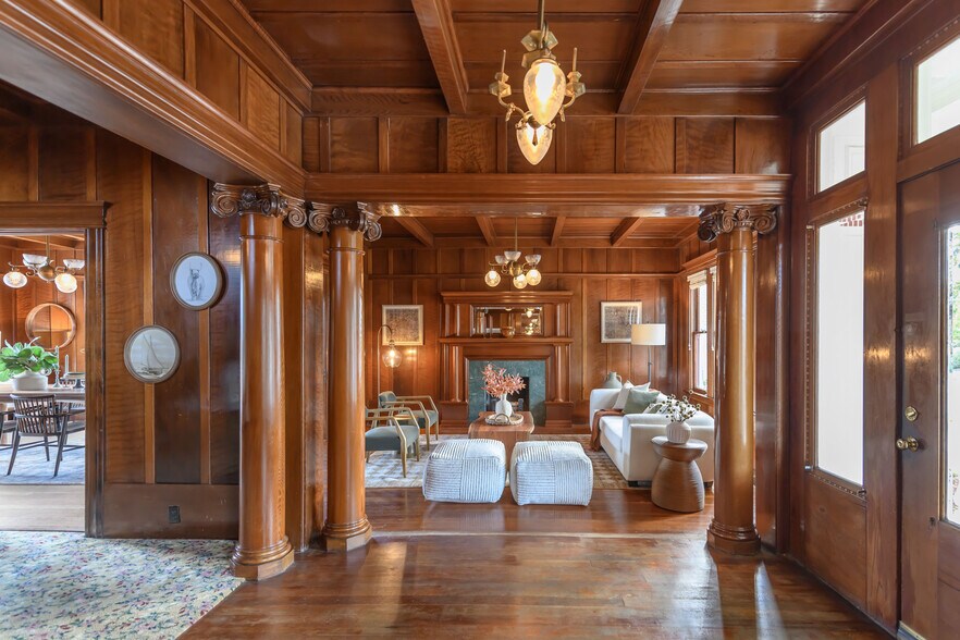 More Photos Of 8 Keller St, Petaluma Office Residential For Sale