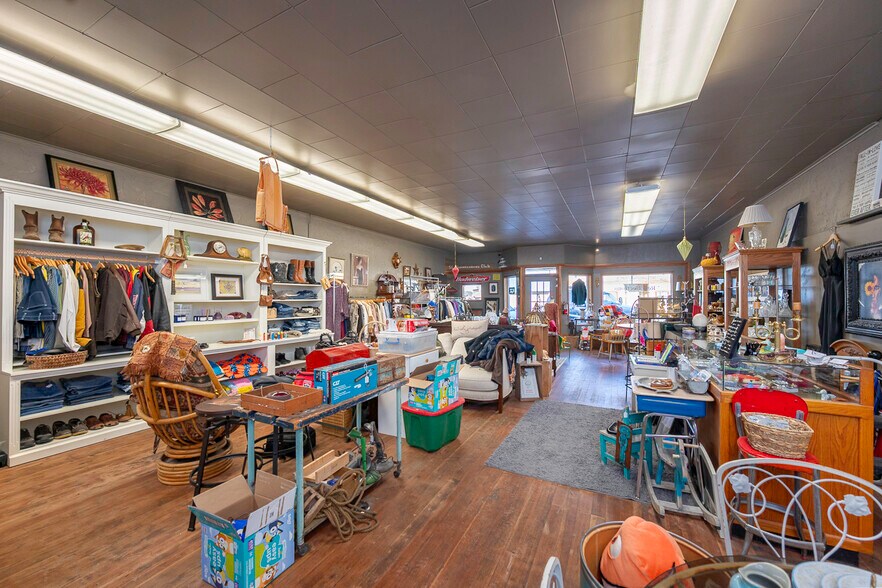 More Photos Of 315 Main Ave E, Soap Lake General Retail For Sale