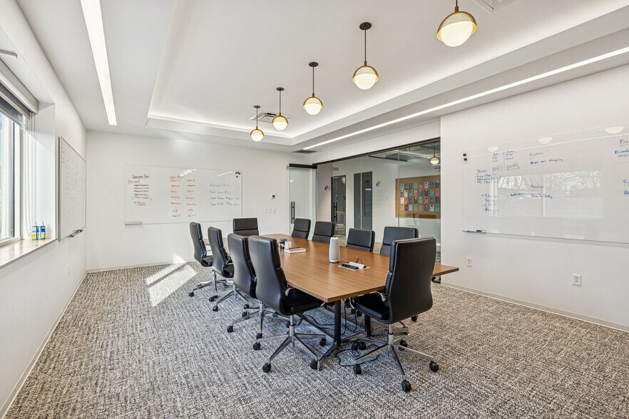 More Photos Of 5101 Kentucky Ave, Nashville Office For Sale