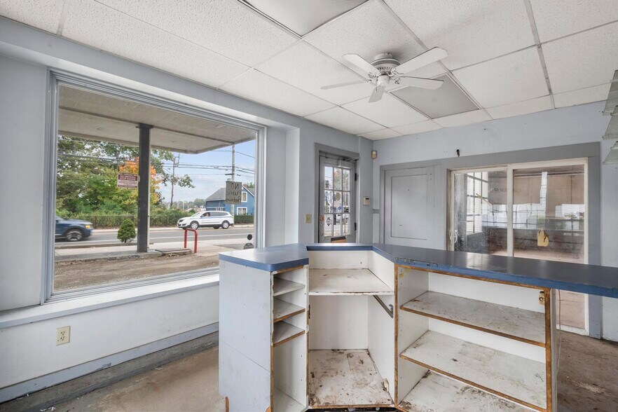 More Photos Of 112 New Haven Ave, Milford Restaurant For Lease