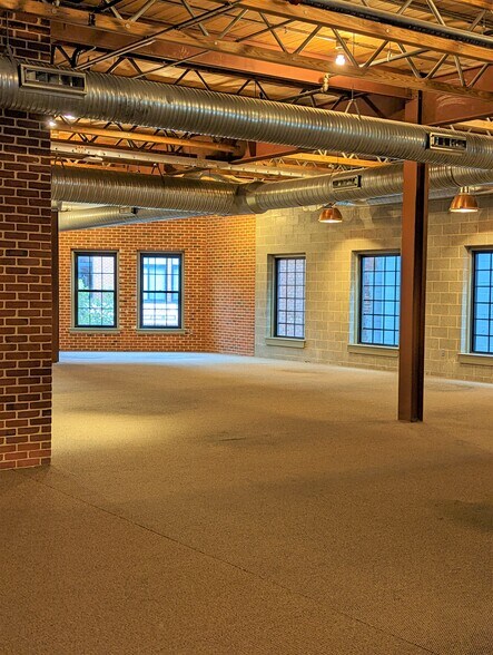 More Photos Of 900 S Wolfe St, Baltimore Office For Sale