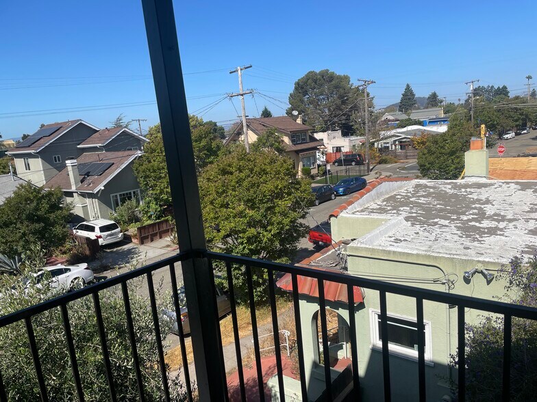 More Photos Of 1239 Berkeley Way, Berkeley Apartments For Sale