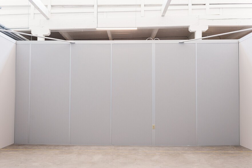 More Photos Of 4786-4790 1st Ave S, Seattle Warehouse For Lease