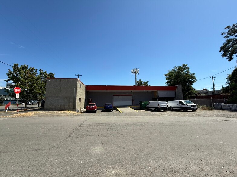 More Photos Of 205 S Dawson St, Seattle Manufacturing For Lease