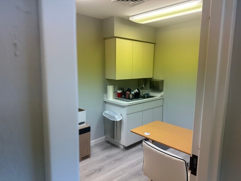 More Photos Of 920 N Mills Ave, Arcadia Medical For Sale