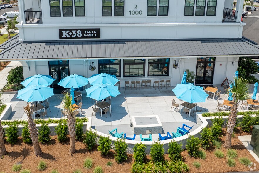 More Photos Of 1000 Lake Park Blvd N, Carolina Beach General Retail For Sale