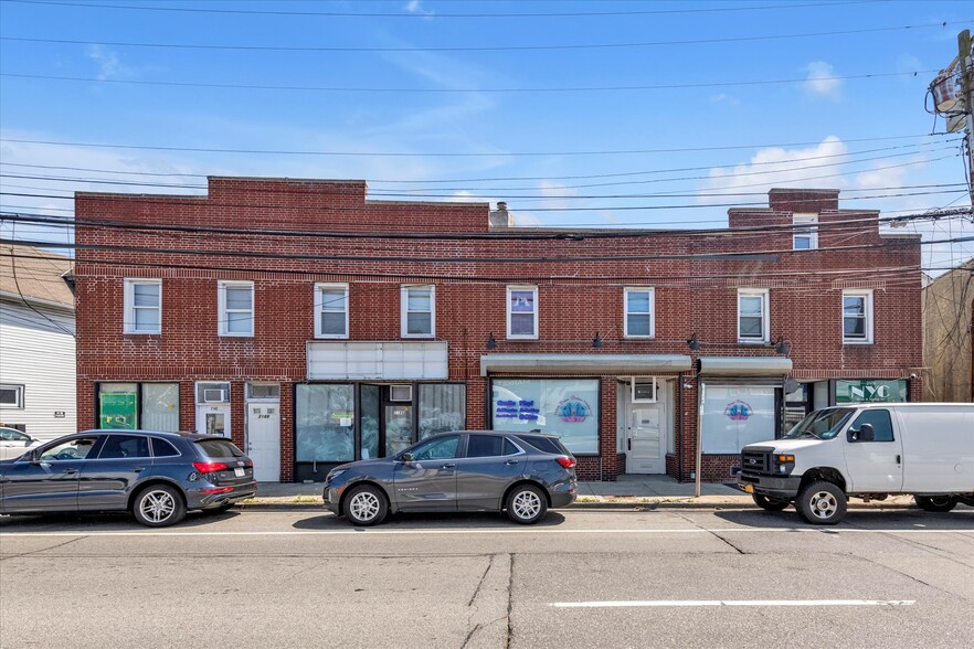 Primary Photo Of 2178-2192 Jericho Tpke, New Hyde Park Storefront Retail Residential For Sale