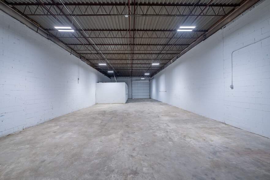 More Photos Of 642 Cordell Dr, College Park Unknown For Lease