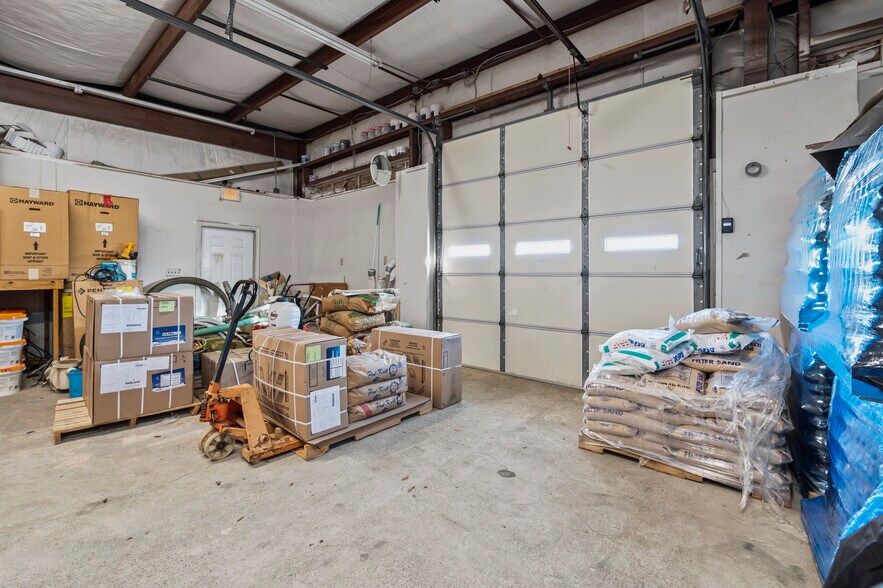 More Photos Of 111 Angela Dr, King General Retail For Sale